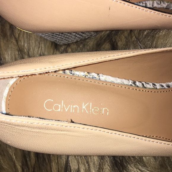 Calvin Klein Block Heel Pumps 8M - Picture 3 of 4